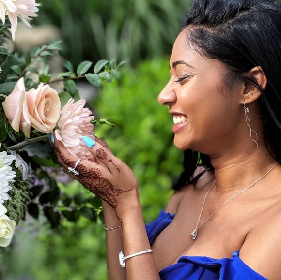 Meet your Posher, Meena - Picture 2 of 5